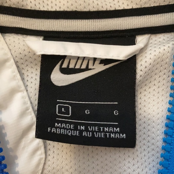nike triple color windbreaker.😴 - Picture 3 of 6